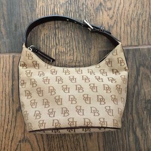 Dooney & Bourke purse